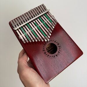 Gecko 17-Key Kalimba Mahogany Thumb Piano (K17M) in Protective Box + Tune Hammer